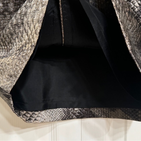 Worth Python print pencil skirt size 6 - Picture 6 of 9